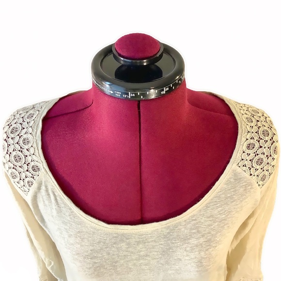 🍀LUCKY BRAND Beige Long Sleeve w/Lace - Picture 7 of 9